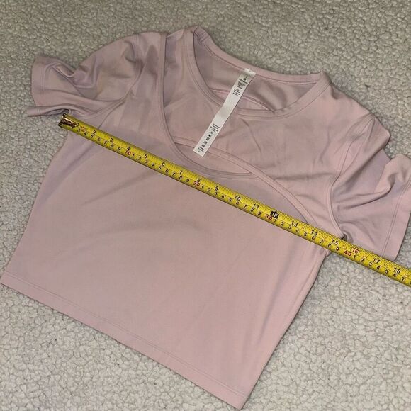 Lululemon Get Centred Short Sleeve Shirt Misty Pink Size 6 EUC - Picture 8 of 10